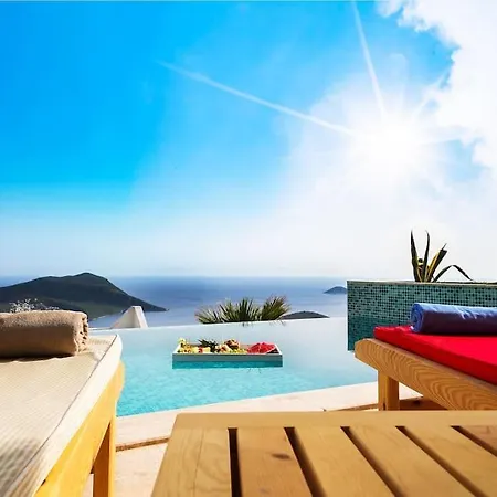 Berlin - Hill Villa Kalkan